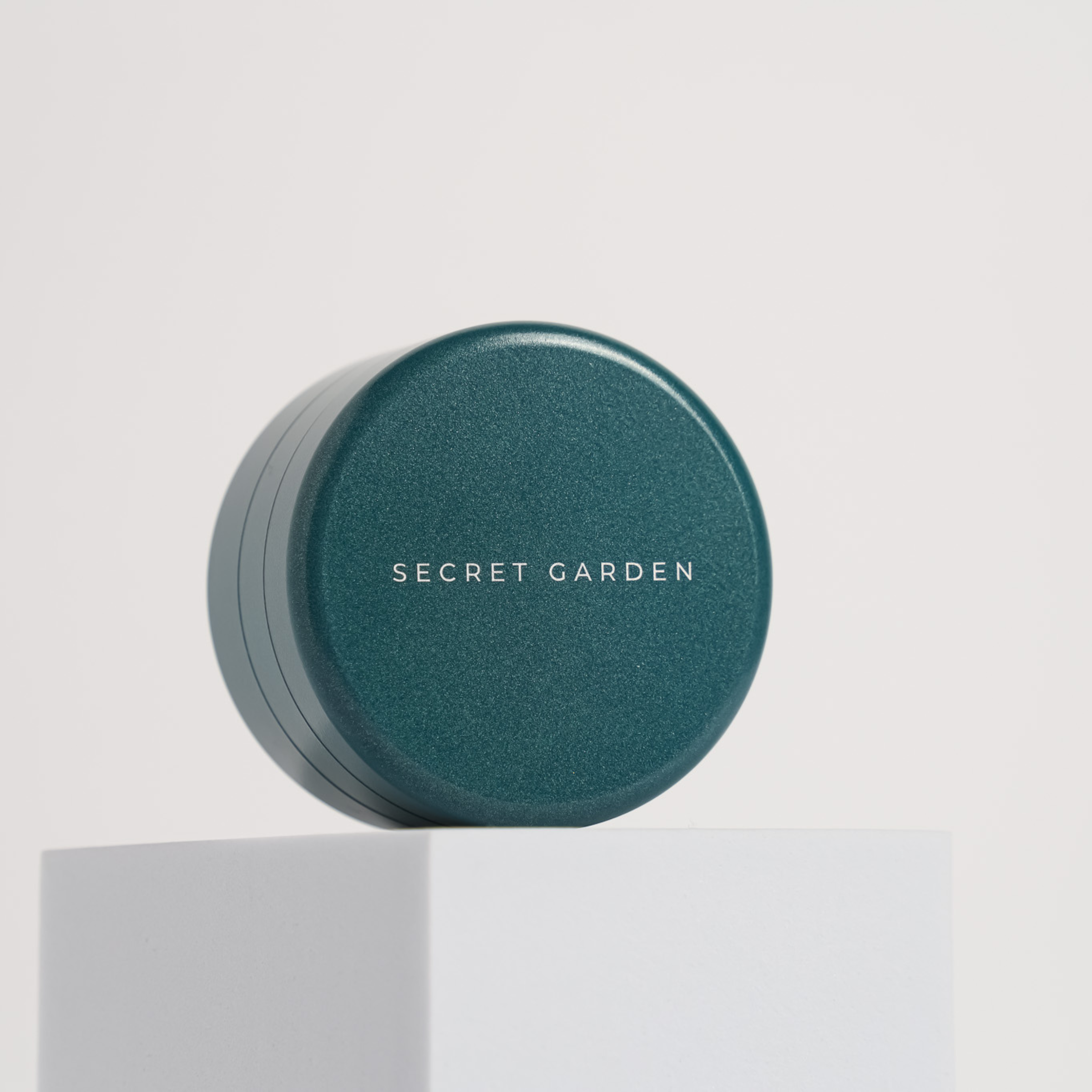 Greta Grinder 3 Piece