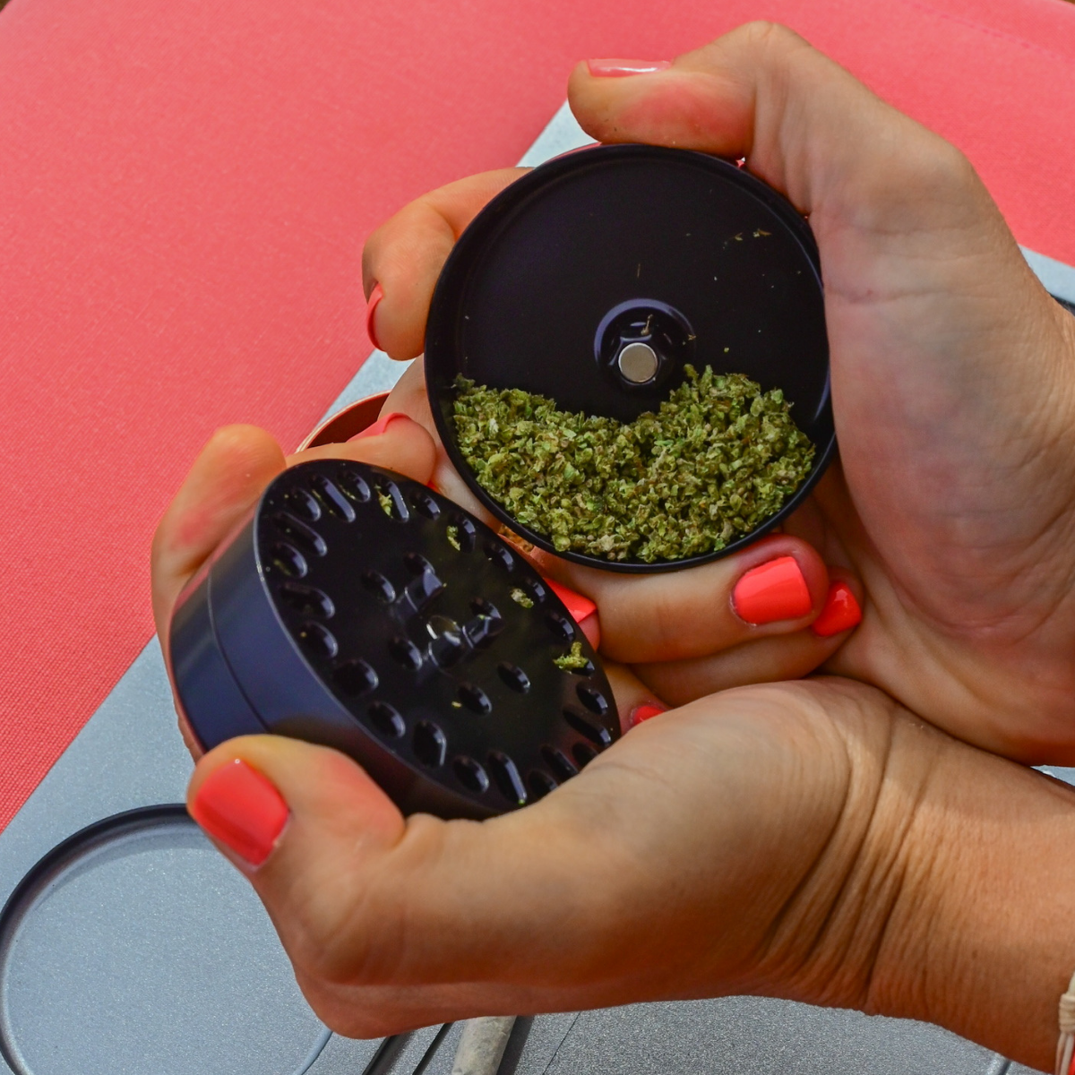 Greta Grinder 3 Piece